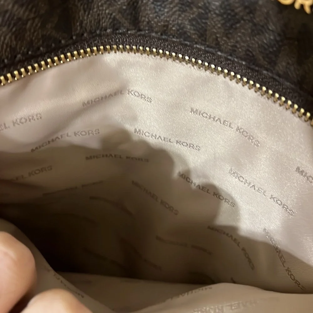Michael Kors | Bedford Flat Signature Logo Small Crossbody Bag